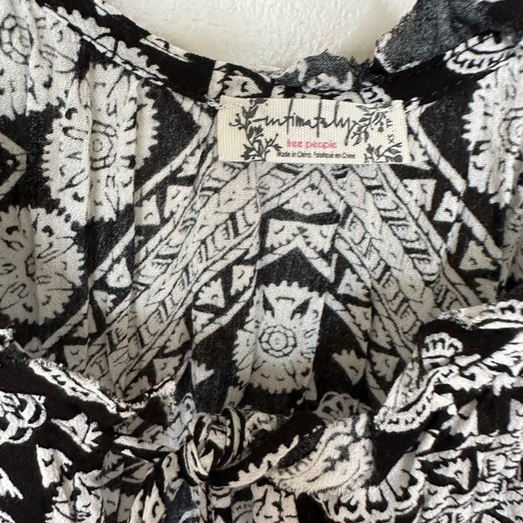 Free people bodysuit size XS - like new - Picture 4 of 5